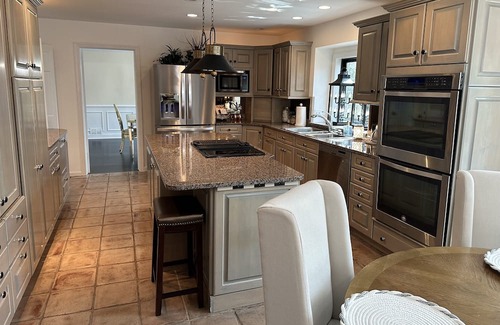 Park Forest Village Casa | Happy Valley's Happy Home, tons of space, 5BR, 3.5 baths. Beautiful home!