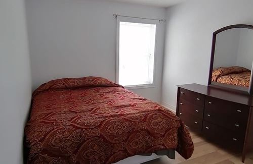 Courtice Casa | Entire cozy home in Courtice, Ontario