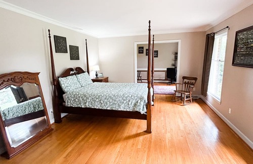 Paw Creek Casa | Secluded 4 bedroom home, 12 min to whitewater Center, 15 min to Uptown Charlotte