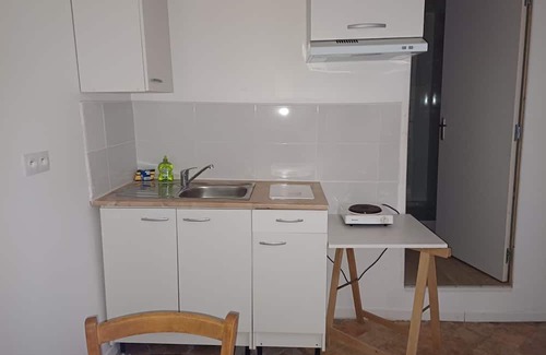 Saint-Andre-les-Alpes Apartamento | Appartement Pour 2 Personnes à Louer st Andre les Alpes France Centre Village