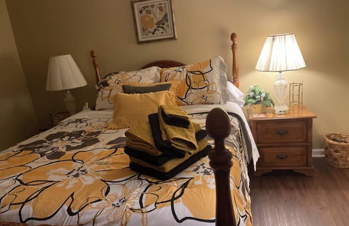 Lindenwald Cama Y Desayuno | Condra House Beautiful Queen Room