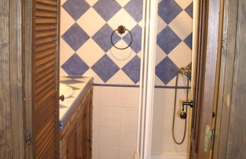 Jimena de la Frontera Casa | Holiday Home 'Casa Limon' with Mountain View, Private Pool and Wi-Fi