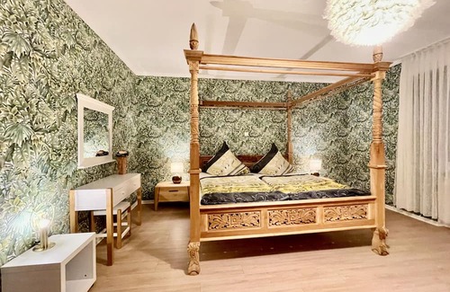 Saerbeck Villa | Vrbo Property
