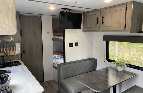 Delton Casa | Mullen Ridge Happy Glamper, enjoy the beautiful outdoors with indoor luxuries!
