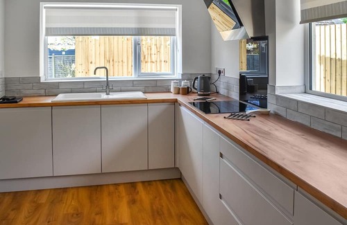 Sutton Cabaña | 3 bedroom accommodation in Sutton