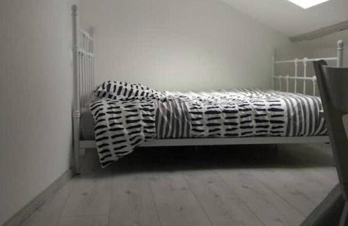 Quartier Saint-Clement - Jardin des Plantes Cama Y Desayuno | Calme, Centre Ville, Transports en Commun et Commerces Proches