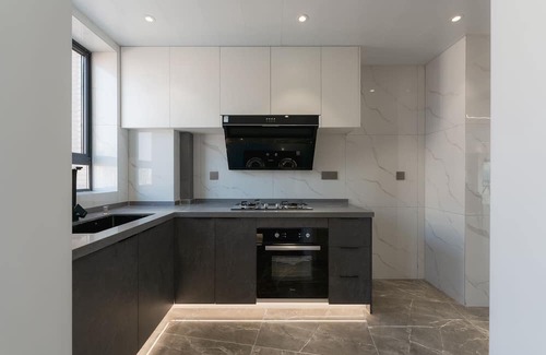 Huangpu Apartamento | Walk 10 minutes to the Bund & People‘s Square & Yu Garden! 3 Bedrooms Apartment