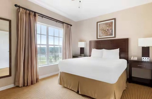 West Kissimmee Complejo | Florida Winter Break/Fun Filled Resort! Luxurious Suites Central to Theme Parks