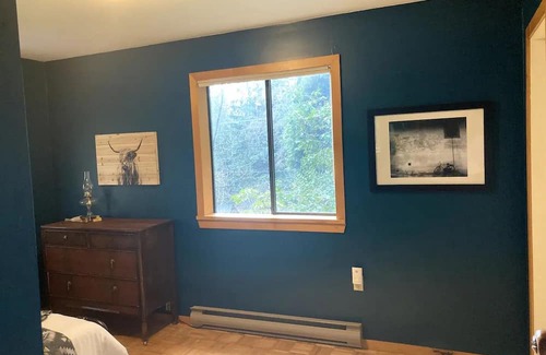 Roberts Creek Casa | Enchanted Creek Hideaway