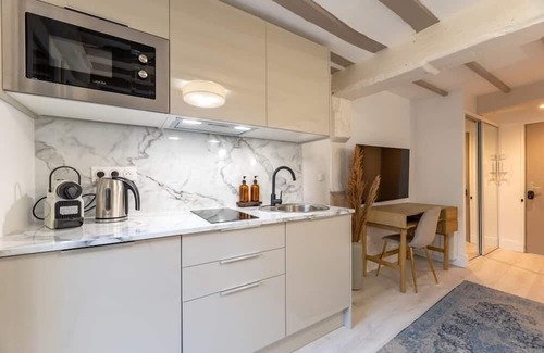 Rouen City Centre Apartamento | Le Caron-2 - Studio - Suite Avec Terrasse