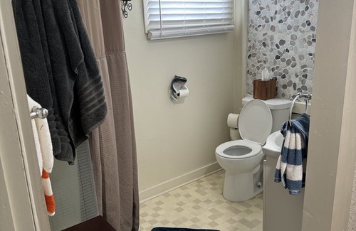 Monticello Cabina | Cozy 1 bedroom cabin with boat slip