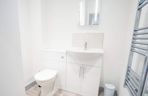 Brierley Hill Apartamento | Bright and Modern 2 Bed Apartment in Redditch