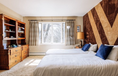 Mountain Dale Casa | Mountain Dale Vacation Rental w/ Private Hot Tub!