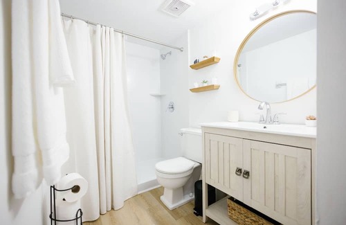 Gainesville Condominio | Sage Haven Condo w/ Pool Next to Shands/VA