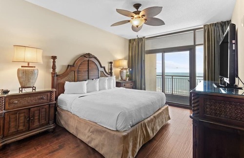 Windy Hill Casa | Surfside Sanctuary: 2BR/2BA Condo with Ocean Views
