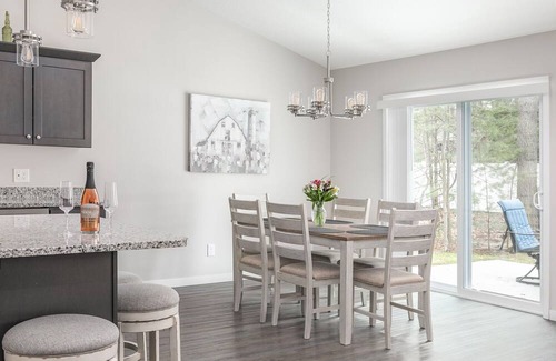 Traverse City Casa | Brand New Beautiful 3 Bedroom Unit 840