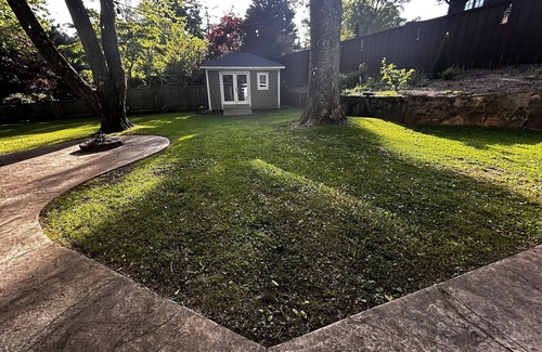 Laurel Park Casa | Century Home in Laurel Park. Walk to Ecusta Trail, Coffee Shop & Waterfalls