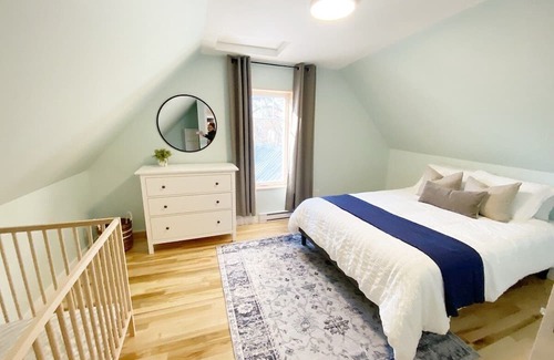 Fredericton Apartamento | Downtown apartment with lots of charm