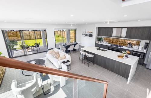 Sunnybank Hills Casa | 2024 Brand-new 5BR Comfort House in SunnybankHills