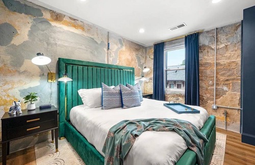 Stone Mountain Historic Village Apartamento | Walkable! Two Downtown Lofts in the City Center