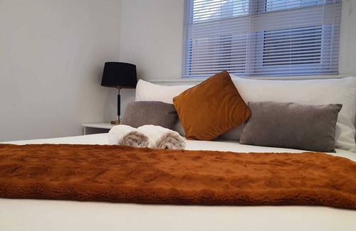 Grays Cabina | Stunning 1 King bed cabin in Grays