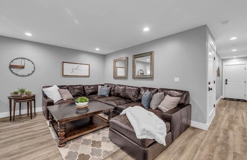 Holladay Casa | Welcome Home to Your Warm and Cozy Fully Renovated Oasis