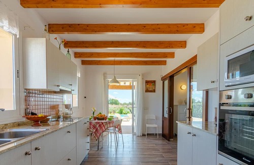 Binissalem Casa | Holiday Home 'Vanessa' with Mountain View, Private Pool and Air Conditioning