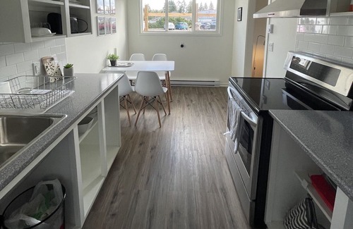 Regional District of Nanaimo Apartamento | Cozy 1 Bedroom Suite - 5 minutes from the beach!