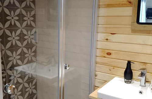 Marmaris City Center Cabina | Find Tranquility and Rustic Charm at Our Cozy Cabin in the Forests of Marmaris.