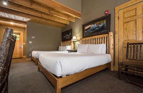 McHenry Cabina | Mountainside Loft Cabin 46L-Dog Friendly