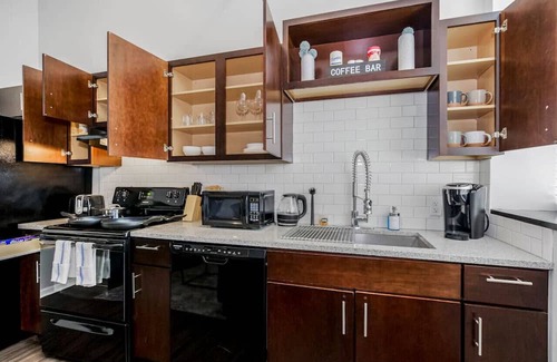 Downtown Kansas City Apartamento | Modern Style in Downtown KC | 1 BD Apt, 2 Queen