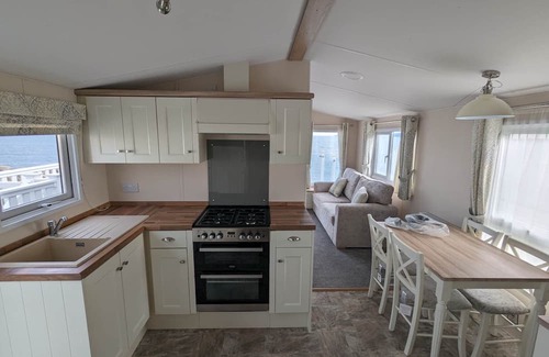 Holworth Cabina | Willow - Creek Caravan Park Ringstead - Dog Friendly