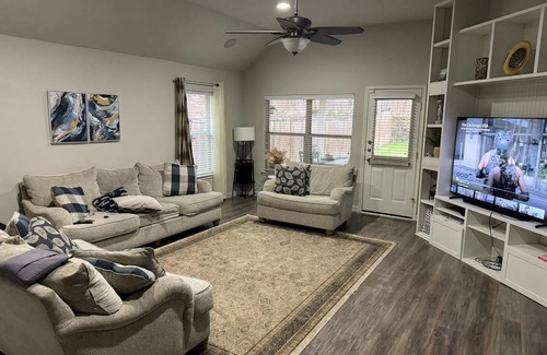Quincy Casa | Lap of Luxury