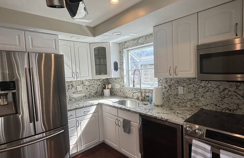 Worcester Casa | Entire Townhouse in Worcester, MA!