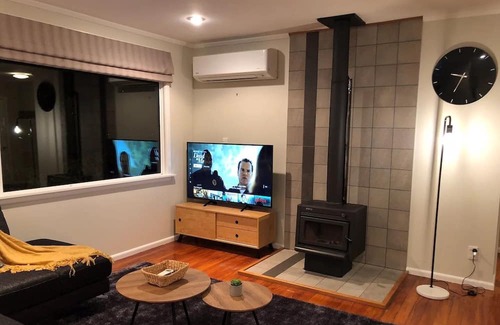 Oamaru Casa | The Sea View BnB