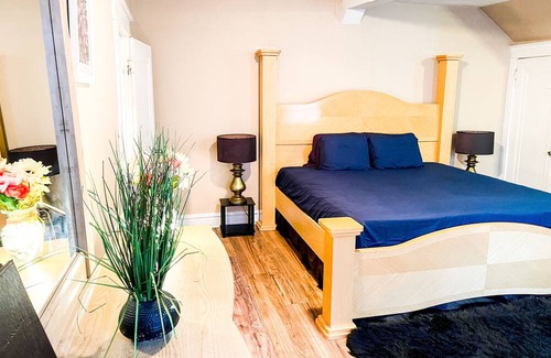 Mayfair Apartamento | LoftBach 1-bedroom apartment Extremely Spacious / WiFi in terrific Philadelphia.