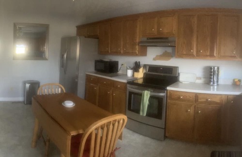 Lawrenceburg Casa | Charming 3-bedroom house in enchanting Lawrenceburg with WiFi, AC