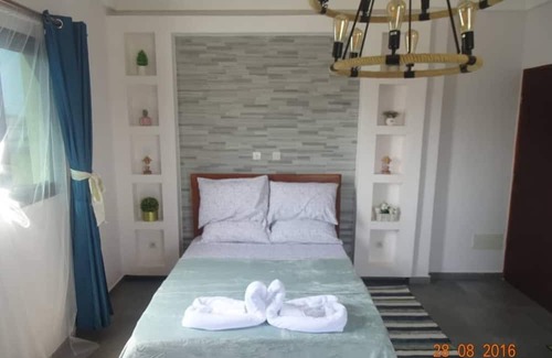 Grand-Bassam Apartamento | Spacious apartment - covered panoramic terrace with ocean breeze!