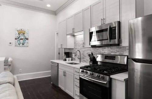 Faubourg Marigny Condominio | Perfect Marigny Pied-de-terre!