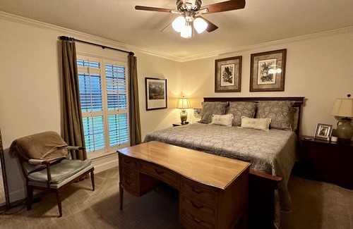Hattiesburg Casa | Midtown location convenient to all Hattiesburg has to offer!