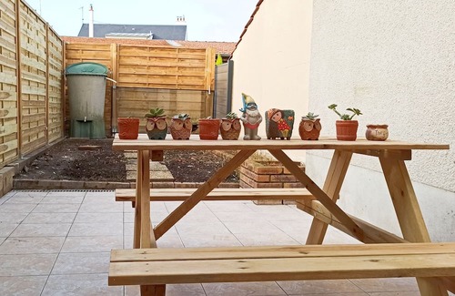Margny-les-Compiegne Apartamento | Appartement au Rez-de-chaussée Avec Jardin Privé, 600m de la Gare de Compiegne