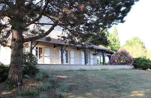 Bergerac Casa | Belle Maison de Famille Avec Piscine Dans son Écrin de Verdure Proche de Tout