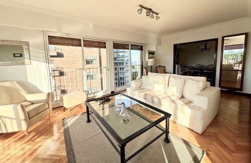Olivos Apartamento | Very bright, spacious apt on the tenth floor, quiet, sunny and 4B 3.5B in Olivos