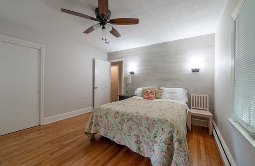 Wallingford Center Casa | Wonderful 3 BR Home w/ Indoor Fireplace near CT Historical Places