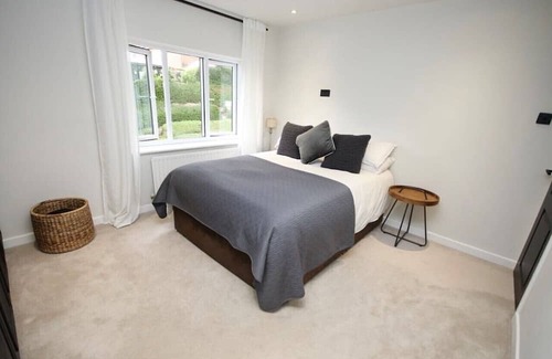 Eccles Casa | Canal Mews 2 Bedroom
