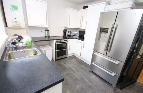 Eccles Casa | Canal Mews 2 Bedroom