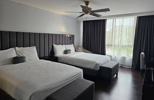 Baguio Hotel | Forest Lodge Camp John Hay - Private