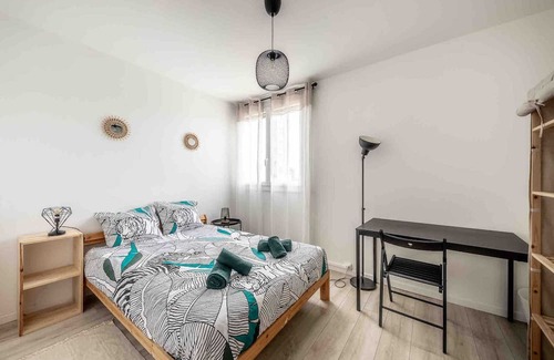 Gradignan Apartamento | Homerez - Amazing apartement for 6 ppl. with terrace and balcony at Gradignan