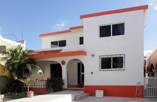 Municipio de Progreso Casa | Charming 2-bedroom house in beautiful Progreso with AC, WiFi, Large Bedrooms