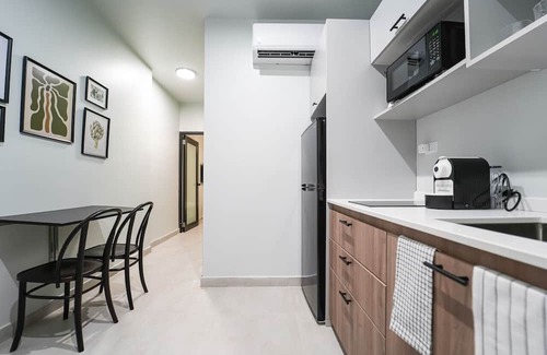 Santurce Apartamento | Patio Elba Standard 1Bedroom Queen Bed (no window)
